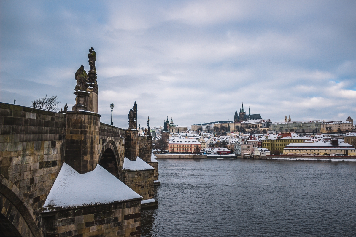 Pohled na Pražský hrad v zimě